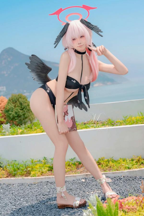    咬一口兔娘 - 下江小春 泳装COSPLAY，清纯治愈系天使在泳池边，极致诱惑的二次元角色扮演大尺度私房照 [95P]第15张图片