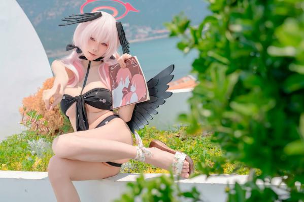    咬一口兔娘 - 下江小春 泳装COSPLAY，清纯治愈系天使在泳池边，极致诱惑的二次元角色扮演大尺度私房照 [95P]第25张图片