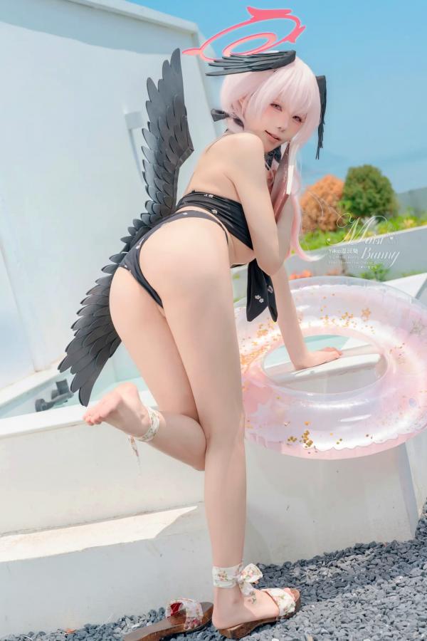    咬一口兔娘 - 下江小春 泳装COSPLAY，清纯治愈系天使在泳池边，极致诱惑的二次元角色扮演大尺度私房照 [95P]第32张图片