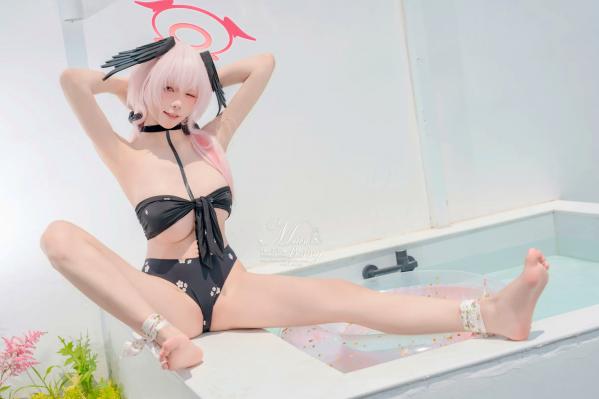    咬一口兔娘 - 下江小春 泳装COSPLAY，清纯治愈系天使在泳池边，极致诱惑的二次元角色扮演大尺度私房照 [95P]第44张图片