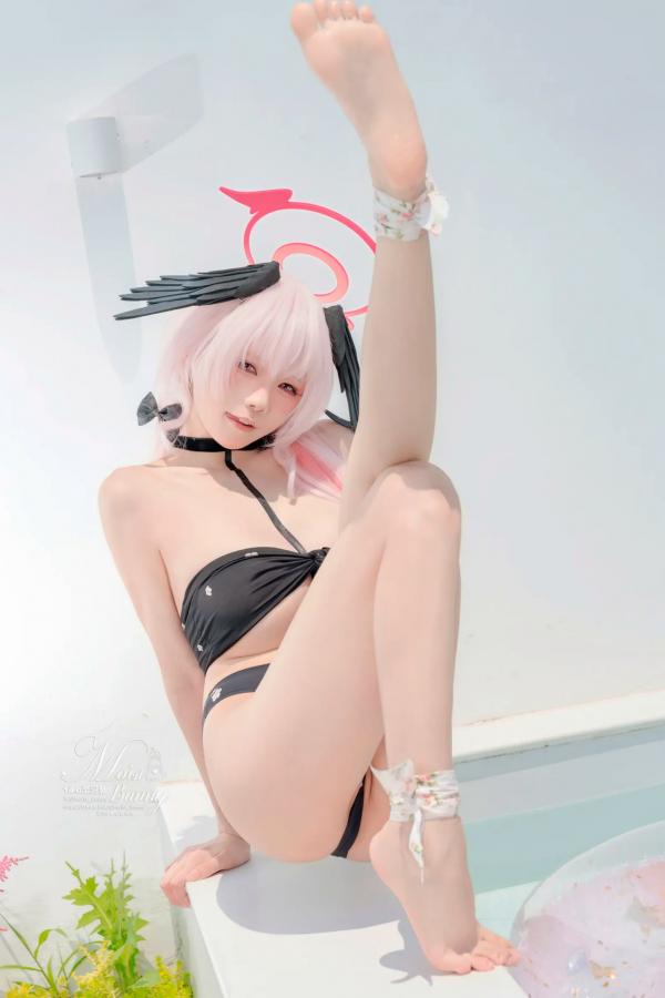    咬一口兔娘 - 下江小春 泳装COSPLAY，清纯治愈系天使在泳池边，极致诱惑的二次元角色扮演大尺度私房照 [95P]第45张图片
