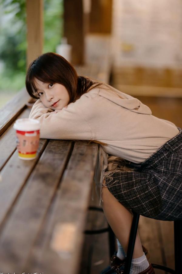    畊畊 - 台大校园清新写真，甜美少女的秋日治愈系漫步之旅 [112P]第73张图片