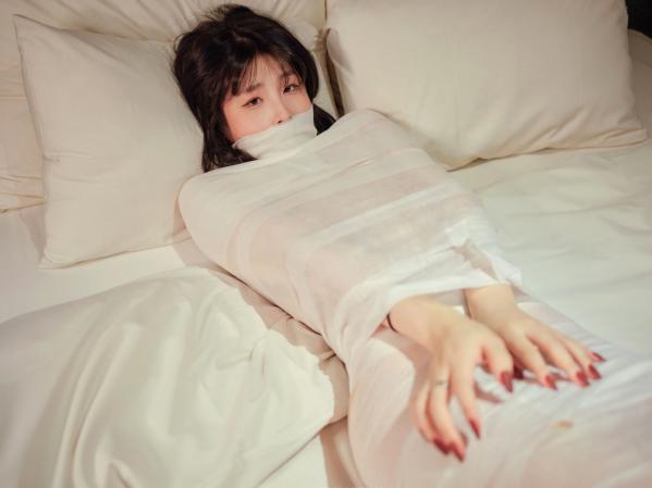    韩国美女Jang Joo浴缸湿身写真：极致白皙肌肤与诱惑湿发，ArtGravia 369精选极致性感私房大片第3张图片