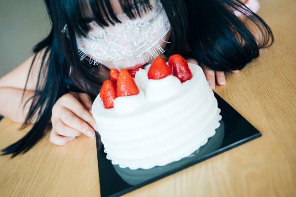    韩国美女Min-Min私房写真：蕾丝眼罩居家诱惑，浴室与甜美派对的多面魅力《品尝我吧-Taste-Me-Loozy》第9张图片