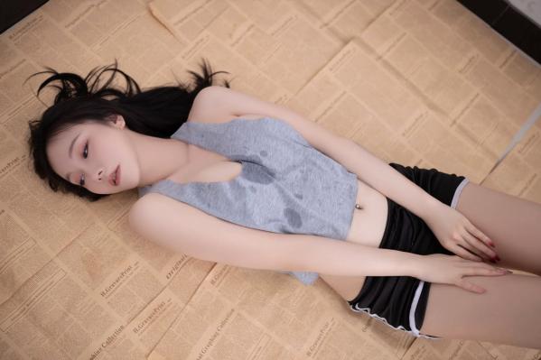    [XR] 安然anran 女子审问室私房写真，灰色背心丁字裤，绝美身材曲线，冷艳湿身诱惑，极限大尺度拍摄[79P]第24张图片
