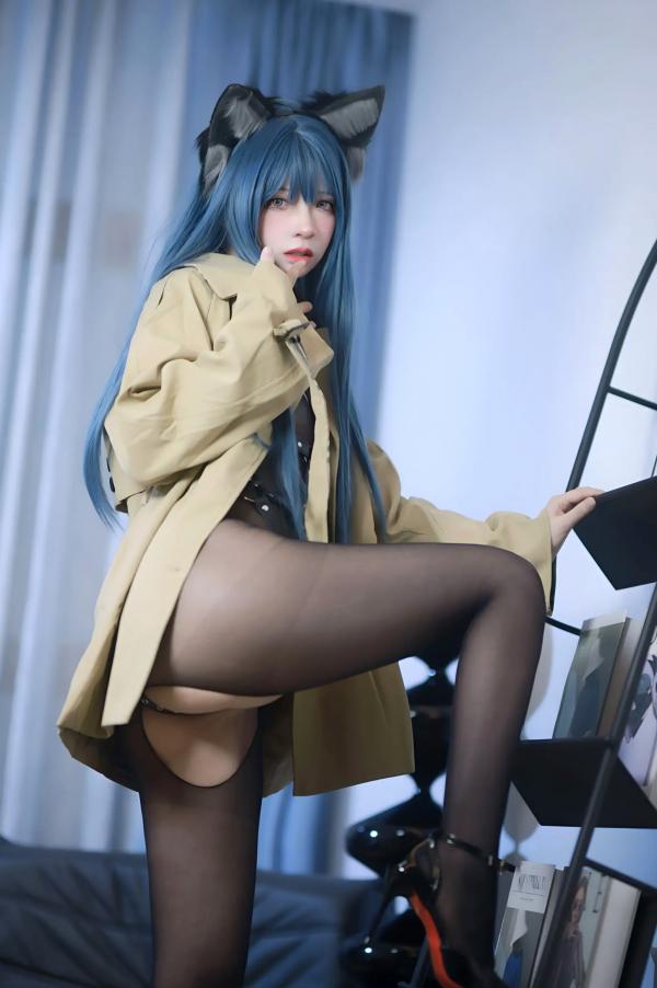    疯猫ss - 猫耳绑带束缚，冷艳蓝发Cosplay潮流私房，大尺度黑丝美腿诱惑写真第43张图片