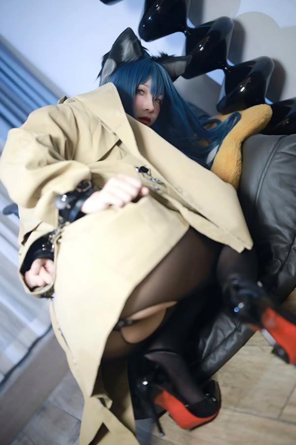    疯猫ss - 猫耳绑带束缚，冷艳蓝发Cosplay潮流私房，大尺度黑丝美腿诱惑写真第44张图片