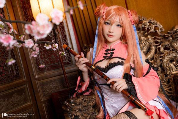    Fantasy-Factory小丁Ding古风角色扮演，性感旗袍搭配渔网袜，娇媚诱惑古韵私房写真第1张图片