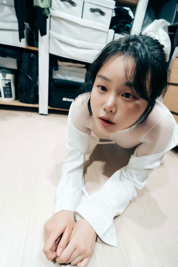    Haivia RAMI白色连体丝袜私房写真，居家风情撩人诱惑，极致视觉盛宴第25张图片