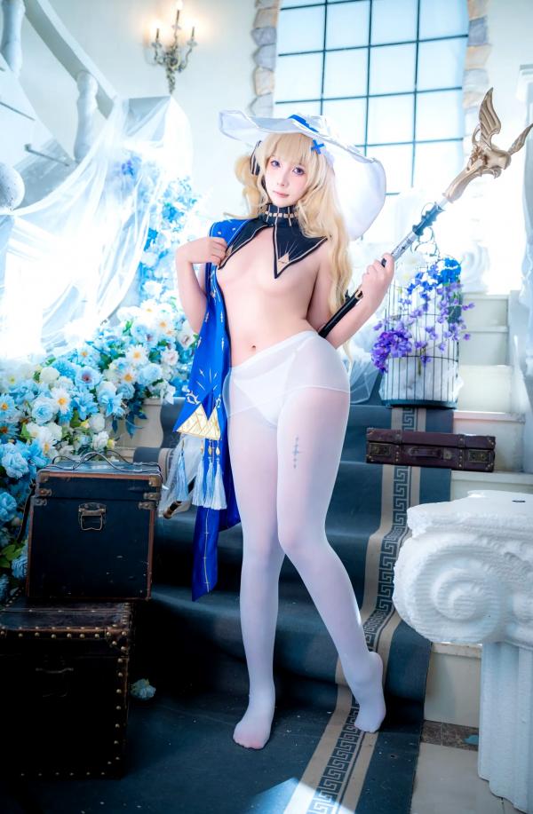    小和甜酒 - 鸣潮菲比角色扮演大尺度私房写真，唯美花海室内诱惑系列套图 [77P]第30张图片