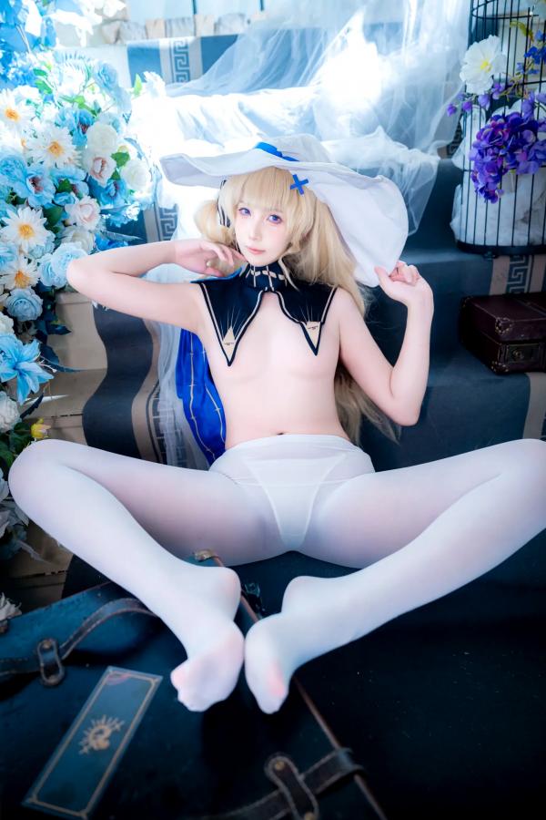    小和甜酒 - 鸣潮菲比角色扮演大尺度私房写真，唯美花海室内诱惑系列套图 [77P]第42张图片