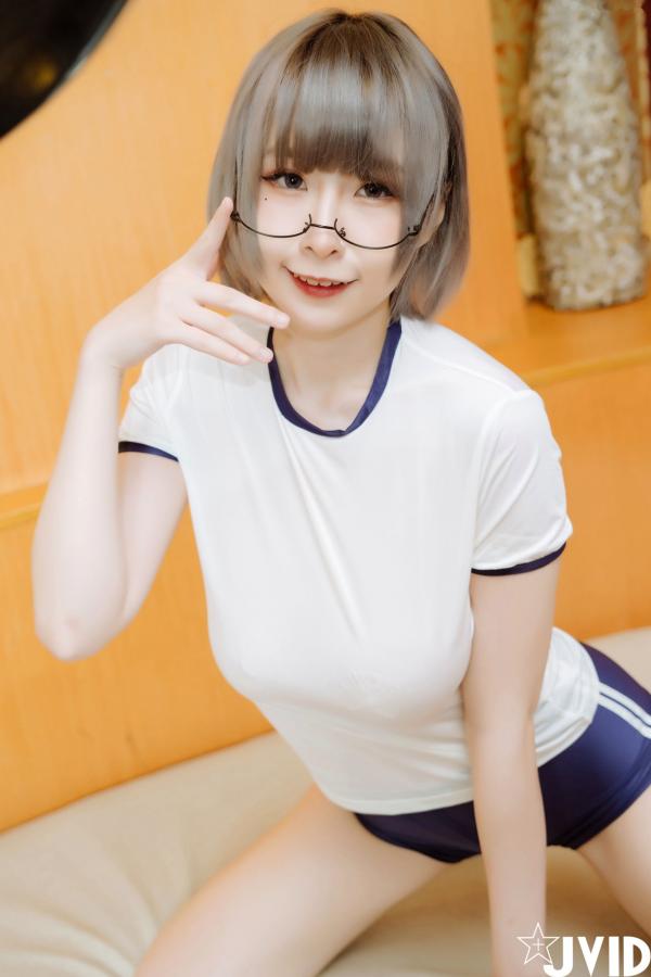    JVID黎菲儿与黎葵司私房写真：活力运动装与大胆高叉泳衣，欧美日系风格双倍视觉诱惑第8张图片