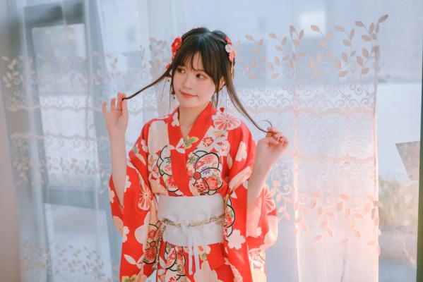    千反田鹿子 - 和服私房写真诱惑，绝美背部线条与红扇演绎室内温柔，性感艺术写真 [49P]第1张图片