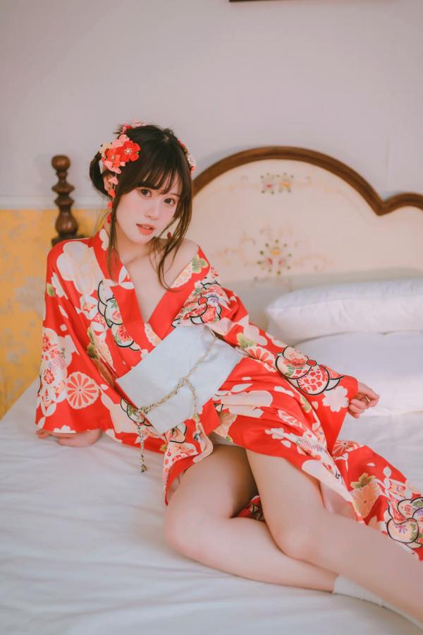    千反田鹿子 - 和服私房写真诱惑，绝美背部线条与红扇演绎室内温柔，性感艺术写真 [49P]第2张图片