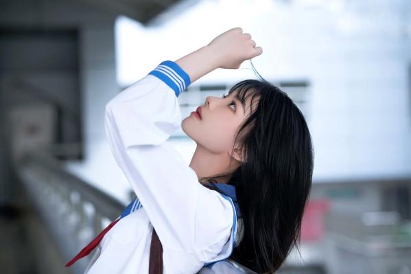    桜桃喵 - 地铁JK水手服校服少女，清纯可爱校园风写真，都市地铁里的青春初恋感 [33P]第28张图片