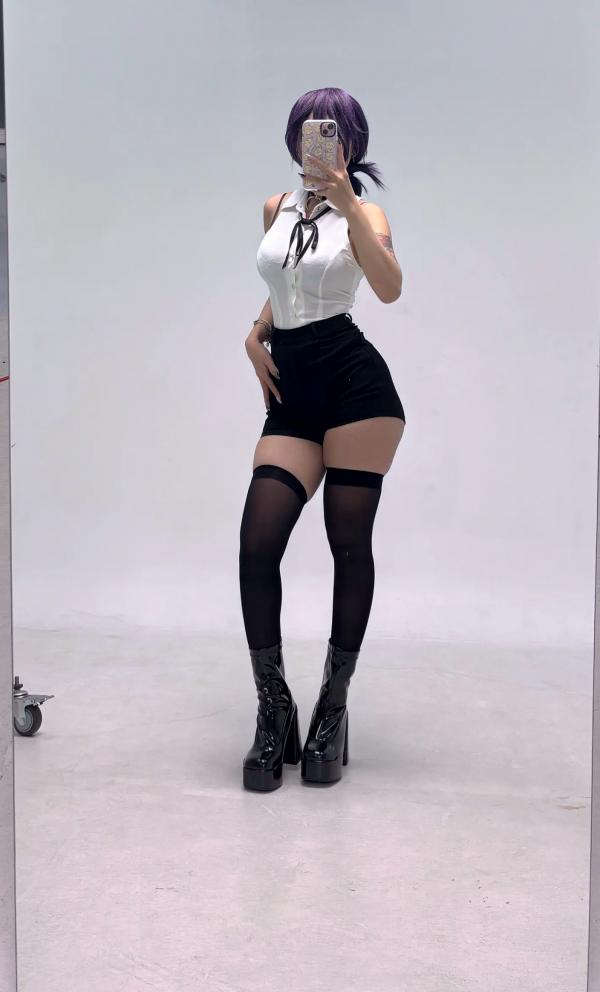    Umeko J - Reze Chainsaw Man 蕾塞COSPLAY精选：电锯人高颜值女神，冷艳短发制服诱惑与性感私房写真 [103P]第74张图片