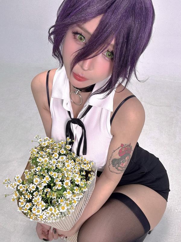    Umeko J - Reze Chainsaw Man 蕾塞COSPLAY精选：电锯人高颜值女神，冷艳短发制服诱惑与性感私房写真 [103P]第83张图片