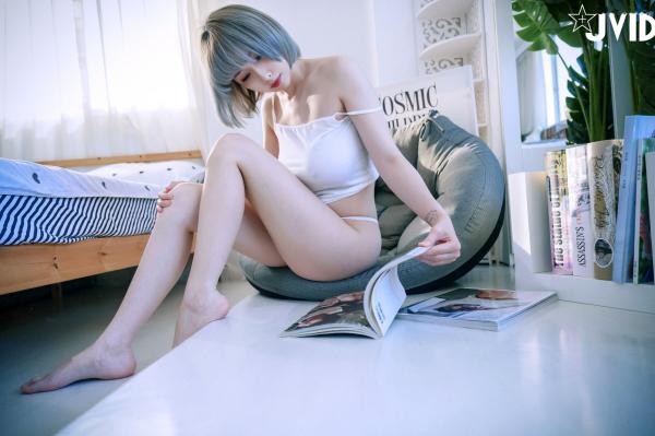    JVID黎菲儿：居家私房极致诱惑，灰发美少女纯欲透视内衣尽显逆天身材，H罩杯写真第43张图片