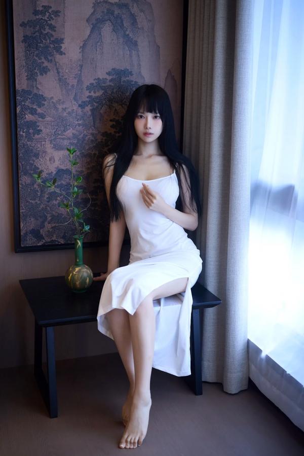    Shika小鹿鹿 - 新中式室外庭院写真，清新古风仙气十足，静谧优雅纯白诱惑 [21P]第17张图片