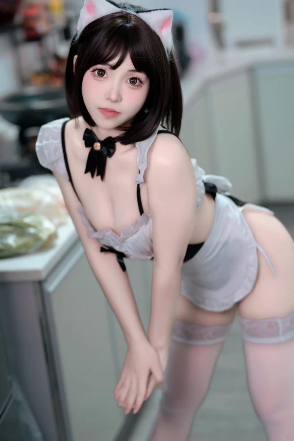    Bangni邦尼 - 居家厨房诱惑猫娘，黑白连体衣配白丝美腿，可爱与性感并存的小猫日记 [103P]第8张图片
