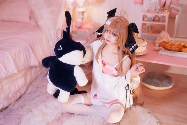    艾西aiwest - 雷戈洛，二次元少女粉色系居家私房照，清纯萌系cosplay，卧室唯美写真 [33P]第31张图片