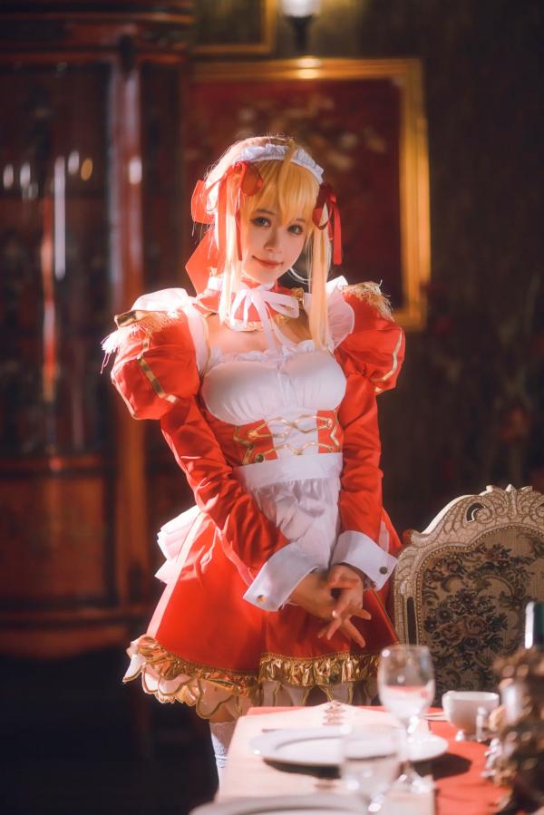    千反田鹿子 - 尼禄女仆cosplay美图，二次元灵动少女萌系角色扮演写真集第2张图片