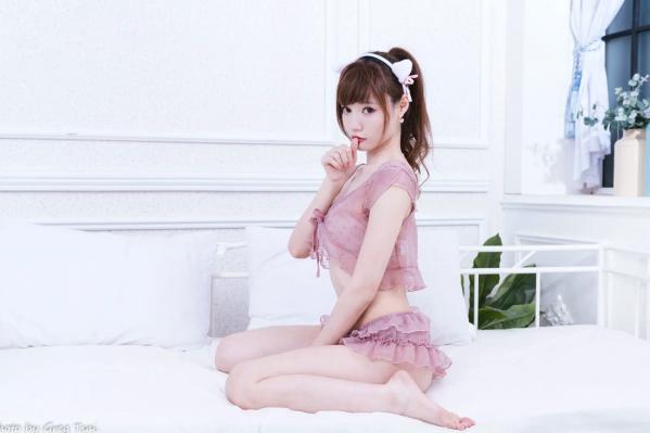    小立 - 粉色蕾丝睡衣私房写真，清纯萝莉居家诱惑，甜美治愈系女神福利合集 [61P]第3张图片