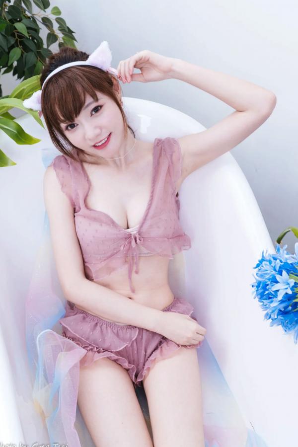   小立 - 粉色蕾丝睡衣私房写真，清纯萝莉居家诱惑，甜美治愈系女神福利合集 [61P]第45张图片