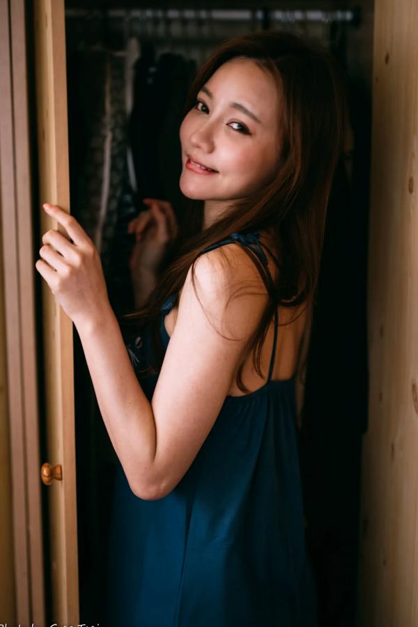    小立 - 甜美可爱居家连衣裙私房照，慵懒风邻家女孩居家日常写真 [214P]第5张图片