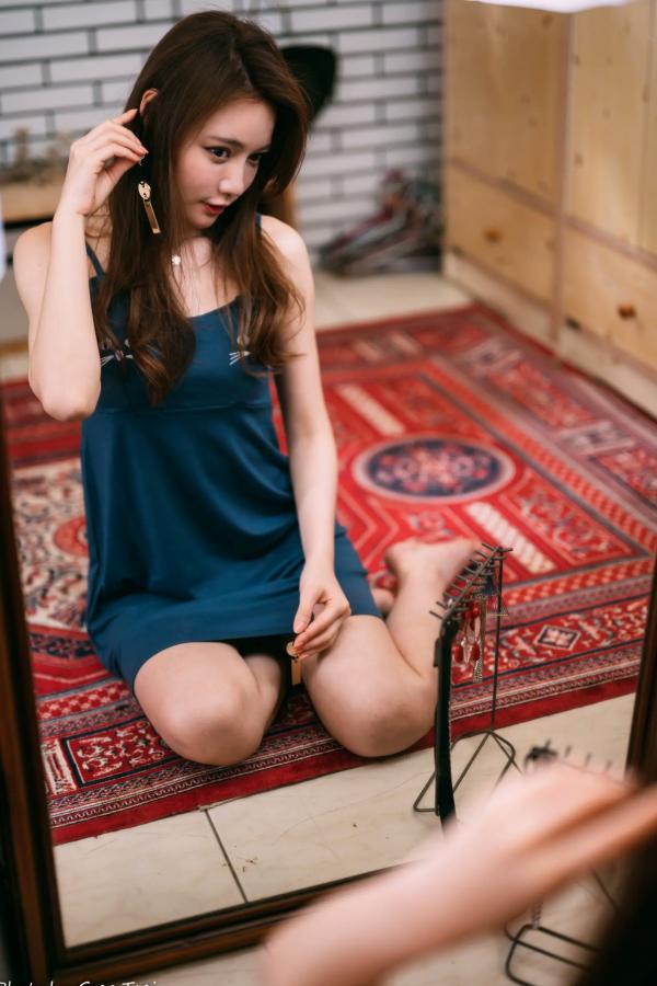    小立 - 甜美可爱居家连衣裙私房照，慵懒风邻家女孩居家日常写真 [214P]第28张图片