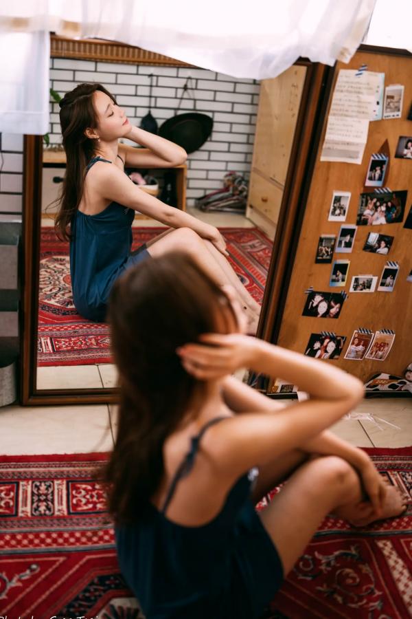    小立 - 甜美可爱居家连衣裙私房照，慵懒风邻家女孩居家日常写真 [214P]第31张图片