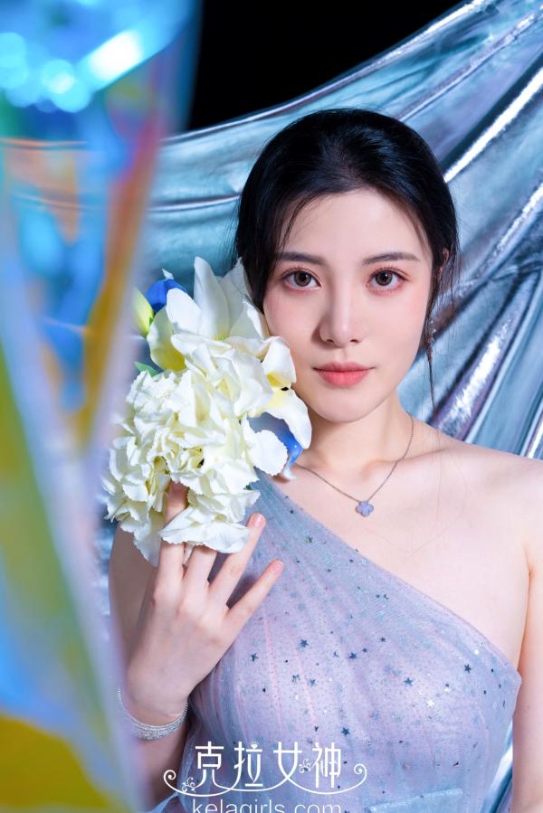    KelaGirls克拉女神百琳《梦幻花系》：身着星光纱裙拍摄冷艳唯美写真，清冷气质宛如空灵女神第20张图片