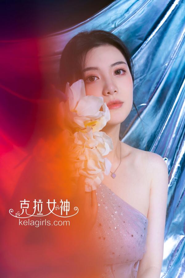    KelaGirls克拉女神百琳《梦幻花系》：身着星光纱裙拍摄冷艳唯美写真，清冷气质宛如空灵女神第21张图片