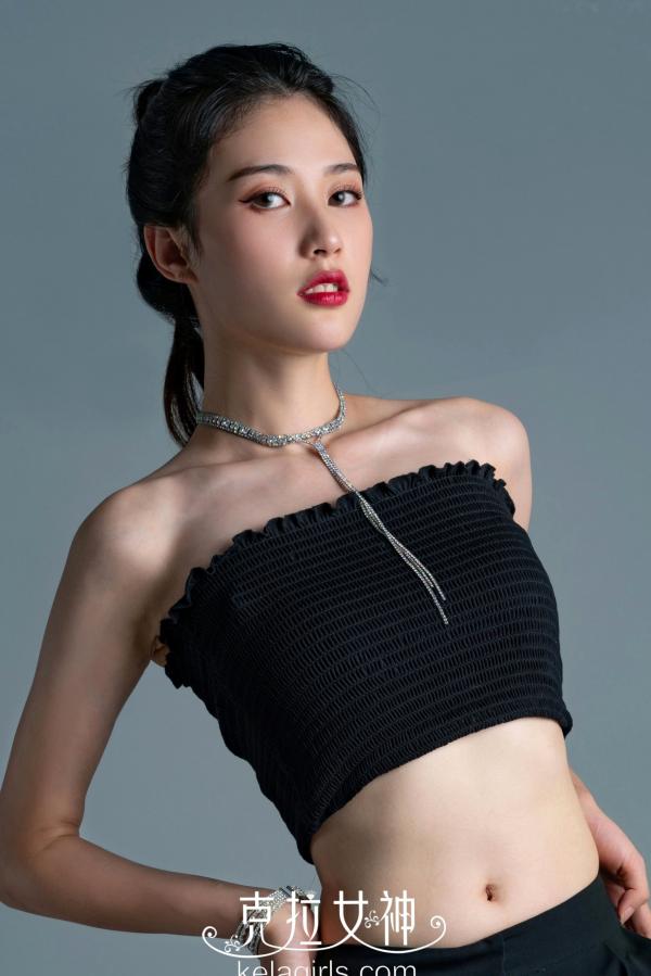    KelaGirls克拉女神-2020.10.18-苏棠《酷拍裸足》-冷艳黑衣造型，极简艺术感，细腻足部特写欣赏第8张图片