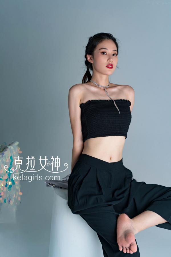    KelaGirls克拉女神-2020.10.18-苏棠《酷拍裸足》-冷艳黑衣造型，极简艺术感，细腻足部特写欣赏第9张图片