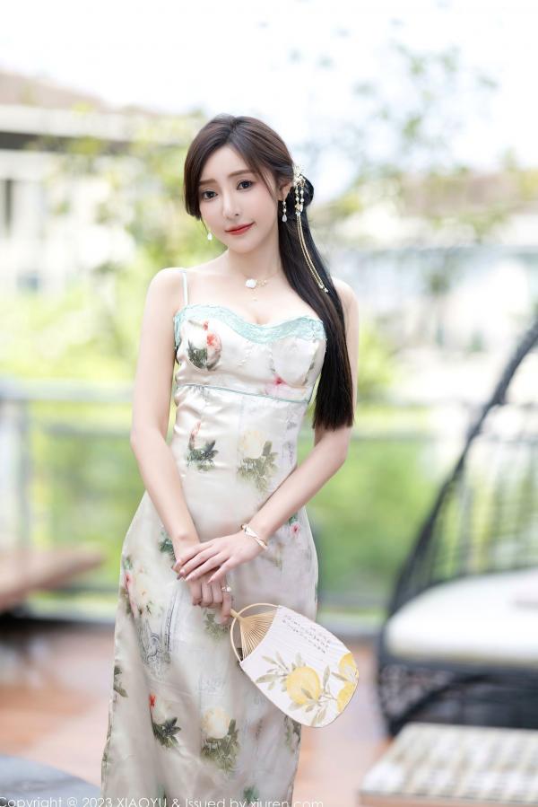 王馨瑶   XiaoYu语画界1097-王馨瑶yanni写真：古风白色吊带裙与粉色性感旗袍，演绎绝美古韵私房照，肌肤胜雪，风情万种，无圣光大尺度呈现。第3张图片