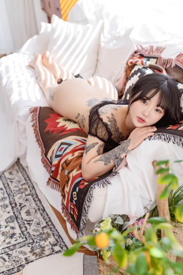   韩国美女全宝妍Jeon Bo Yeon私房写真，性感纹身诱惑，白皙肌肤与童颜巨乳的视觉盛宴，SaintPhotoLife Vol.09唯美艺术摄影第37张图片