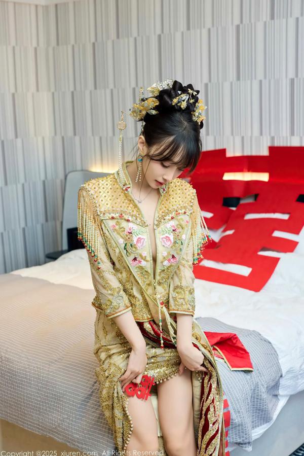    [XiuRen] 秀人 2025.07.21 No.10567 玥儿玥er：古风婚庆主题私房，红装头饰极致诱惑第29张图片