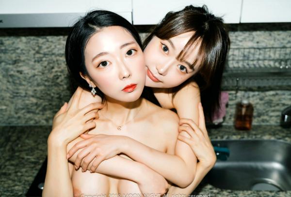    韩国美女Jucy & Mona双姝私房影集：极致诱惑姐妹花，大尺度无圣光高清写真第69张图片