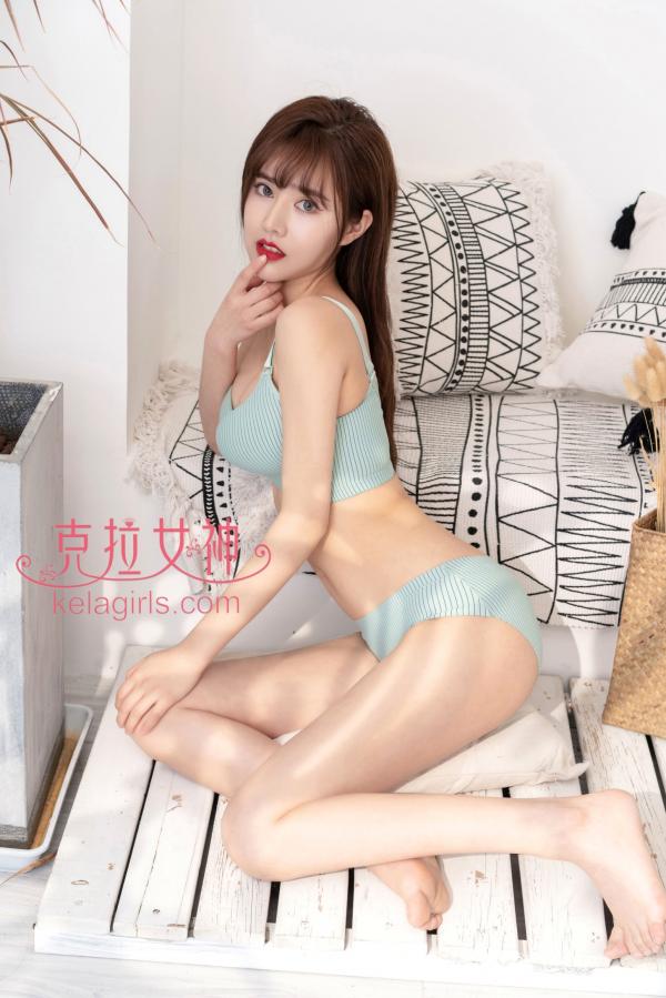    KelaGirls克拉女神-2020.10.02-洛可-《酥胸半掩》私房写真，清纯内衣诱惑与复古旗袍美腿展示，极品女神精致妆容，性感御女郎气质写真第16张图片
