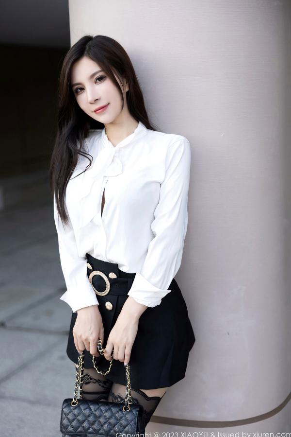    XiaoYu语画界-1092-小蛮妖Yummy-职场白衬衫黑短裙至大胆束缚皮革诱惑-黑丝美腿私房套图-2023.08.15第9张图片