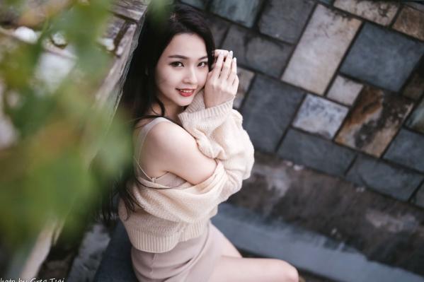    米浆 - 天台城市风情、室内居家可爱治愈美少女写真 [93P]第30张图片