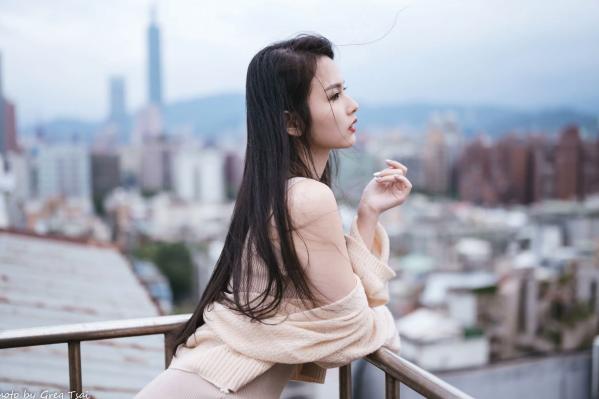    米浆 - 天台城市风情、室内居家可爱治愈美少女写真 [93P]第39张图片