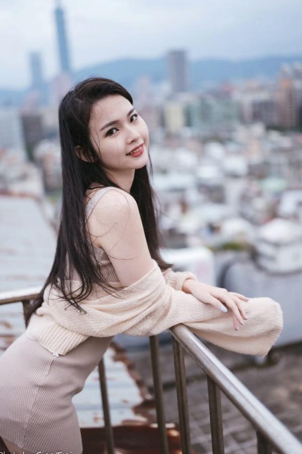    米浆 - 天台城市风情、室内居家可爱治愈美少女写真 [93P]第40张图片