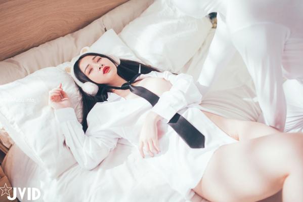    JVID写真：婕咪——充满戏剧张力的透明人特别系列，女神极致诱惑与角色扮演，大尺度私房高清美图精选第10张图片