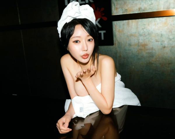    韩国极品美女Jucy护士角色扮演私房照，情色医院主题，人间胸器无圣光高清大尺度写真第67张图片