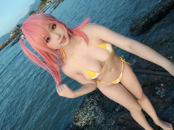    七七娜娜子 - 穗香Cosplay比基尼泳装写真 [31P] - 动漫角色扮演与室内外大尺度拍摄第15张图片