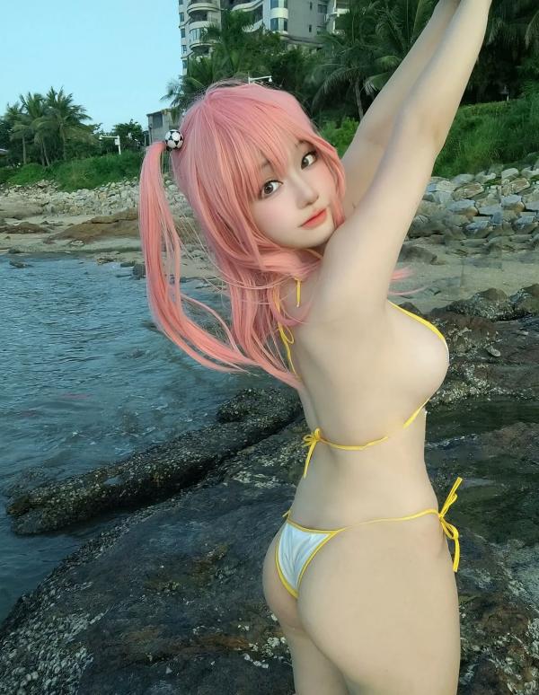    七七娜娜子 - 穗香Cosplay比基尼泳装写真 [31P] - 动漫角色扮演与室内外大尺度拍摄第18张图片