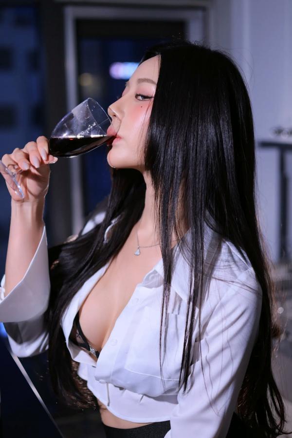   Dongeuran - Office Lady 2：职场OL制服诱惑，极致黑丝美腿尽显迷人曲线[90P]第70张图片