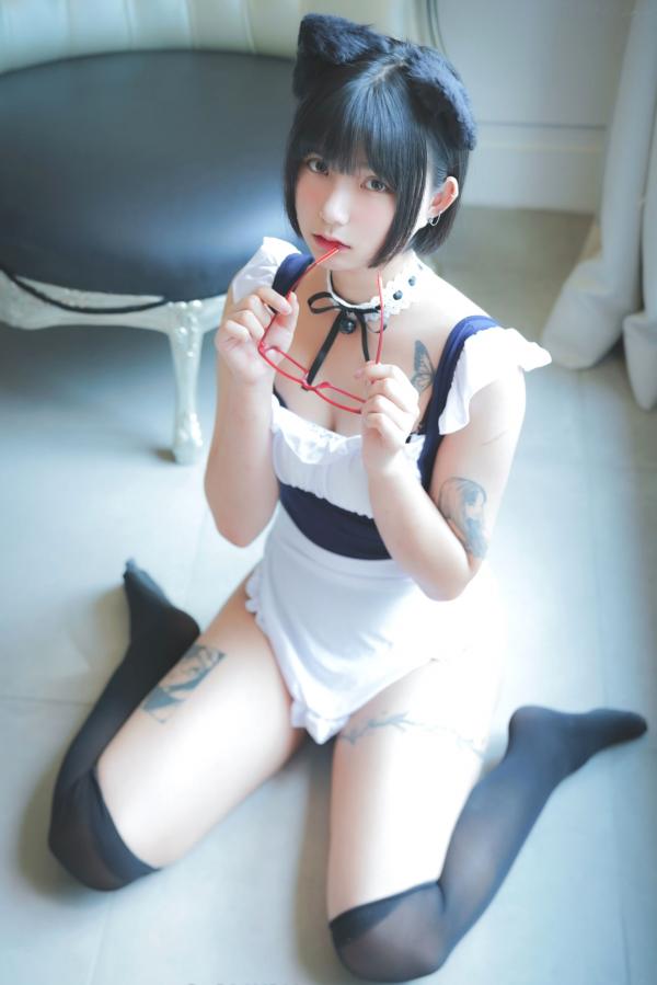    韩国美女Hizzy：猫耳女仆与纹身私房，Pure Media Vol.37高清写真第4张图片